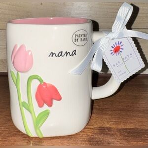 Super Cute 🥰 Rae Dunn “NANA” hand-painted Mug with Embossed Tulip 🌷 Design - New